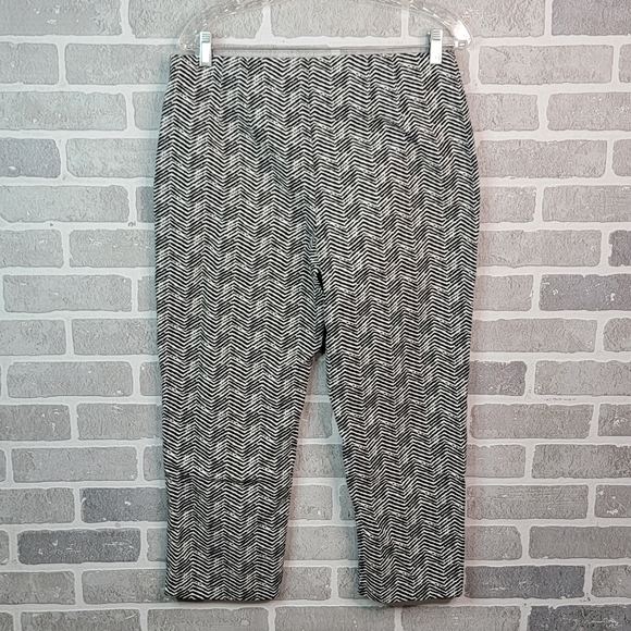 Chico's Crop Zebra Style Print Crop Leg Caucho Capri Pants Women's Size 1 - Picture 9 of 16